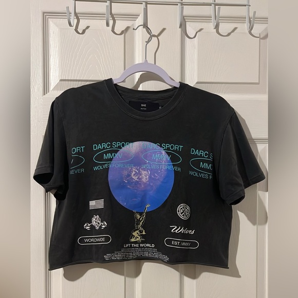 RARE Lift the World Crop Top - Picture 1 of 3